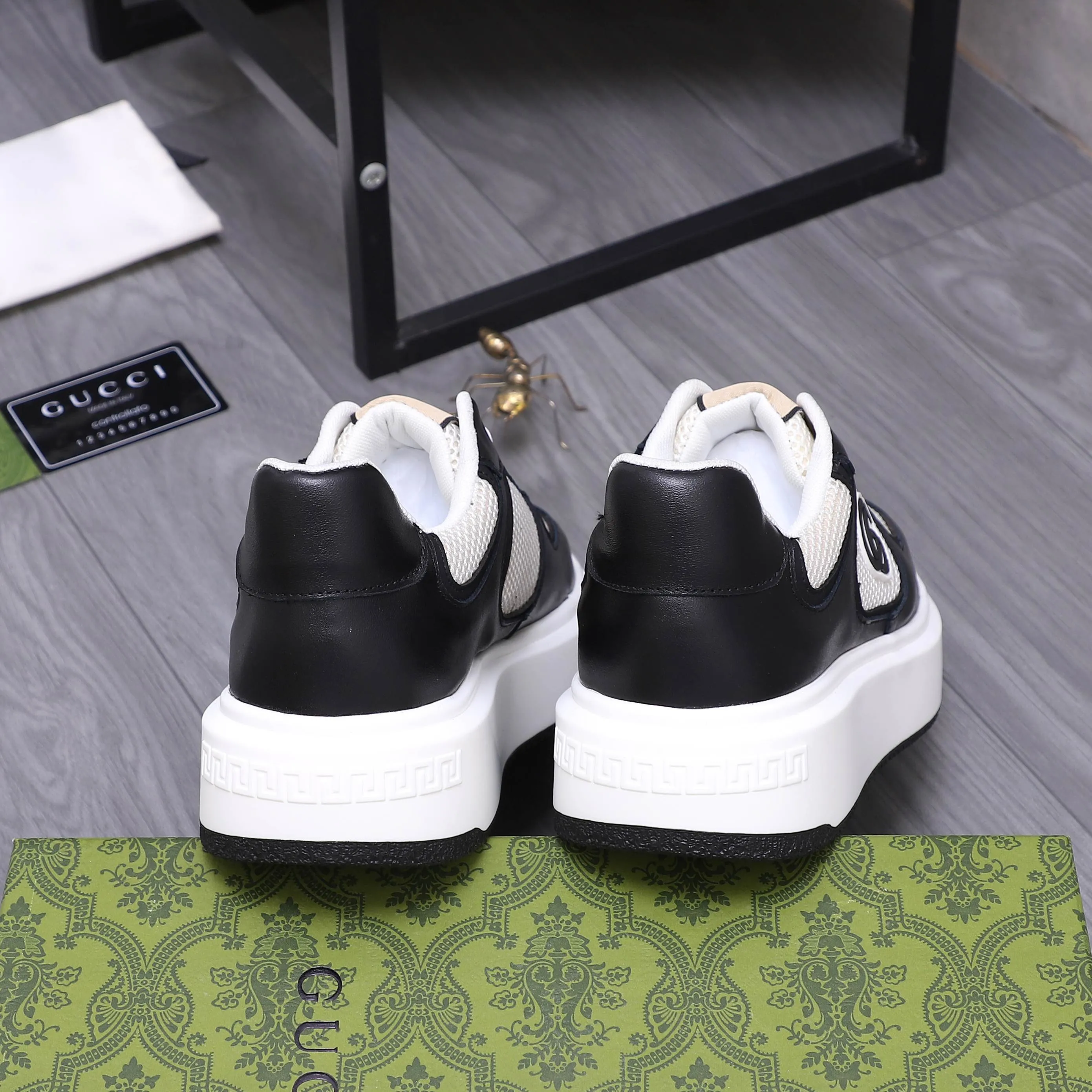 Men's shoes 💰460 Product trademark: GUCCI "Gucci" men's casual sneakers Regular size: 38-44 Product material: Selected cowhide stitching mesh mesh lining cowhide insole rubber outsole